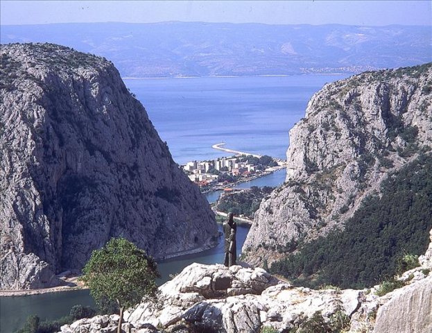 Omis6